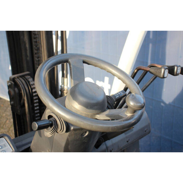 2014 NISSAN Y1D2A25Q-45583627