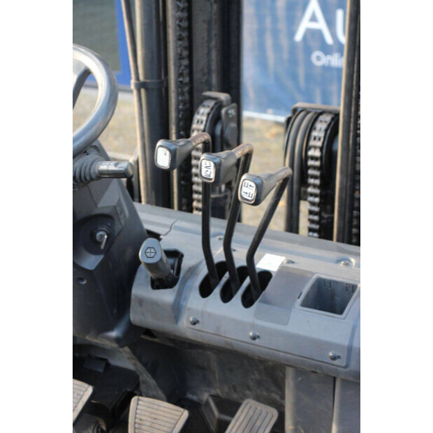 2014 NISSAN Y1D2A25Q-45583628