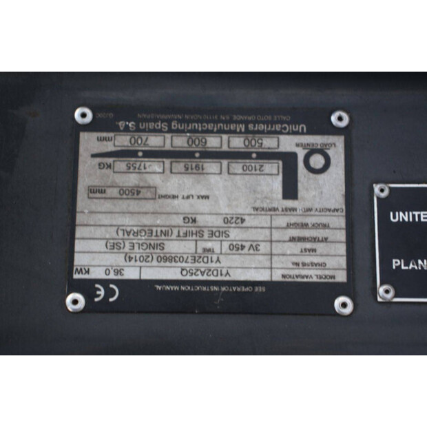 2014 NISSAN Y1D2A25Q-45583630