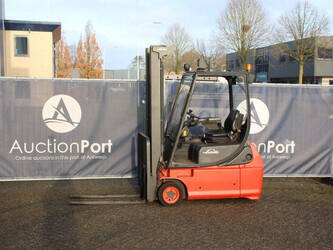 Image for LIFTS 2001 Linde E16-02