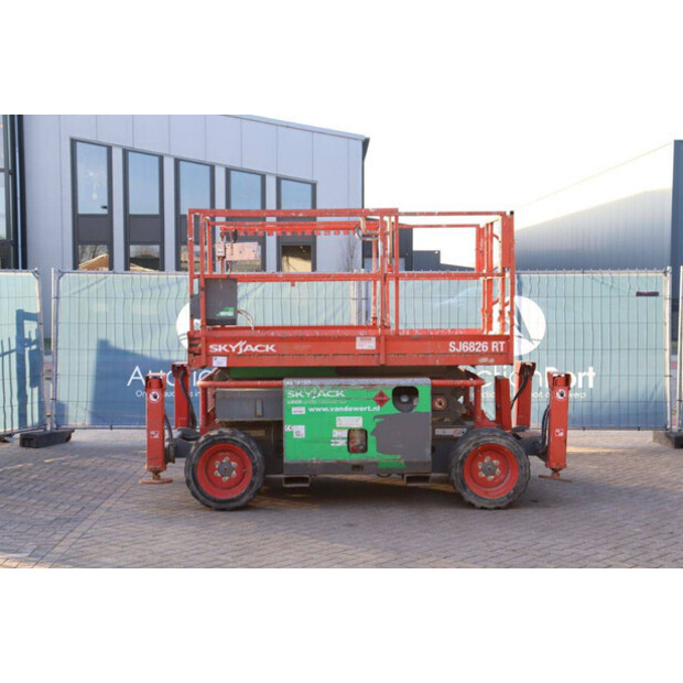 2014 SkyJack SJ6826RT-45583686