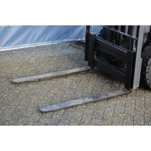 2011 دووسان D23S-3-45583833