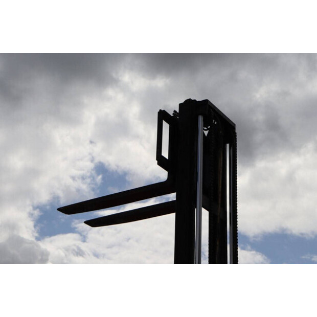 2001 Caterpillar DP35K-45583895