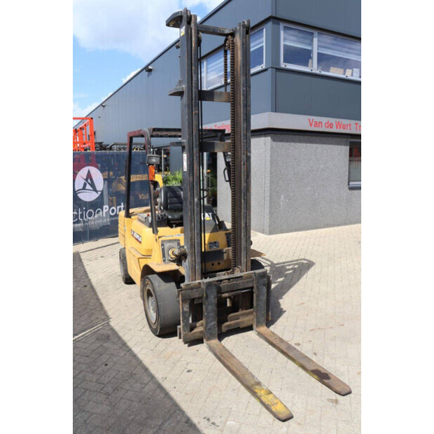 1997 Caterpillar DP30-45583937