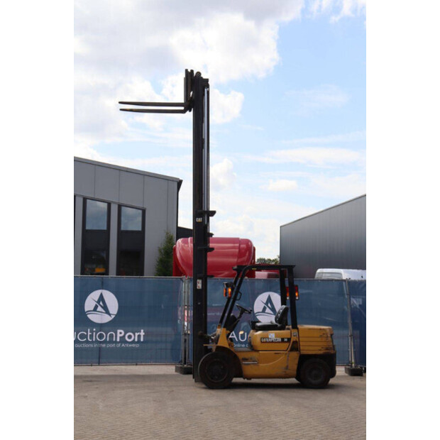 1997 Caterpillar DP30-45583964