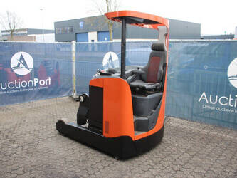 2017-toyota-rre180-1425214-45584018