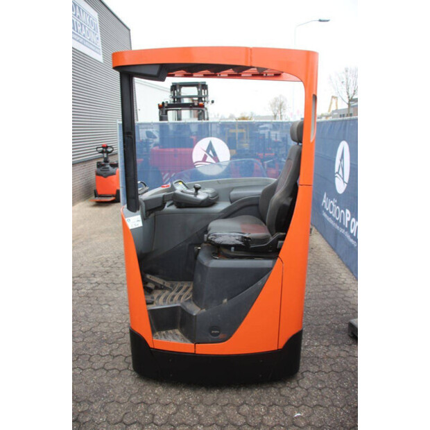 2017 تويوتا RRE180-45584019