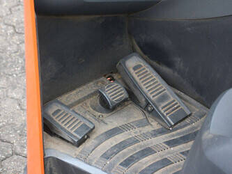 2017-toyota-rre180-1425214-45584029