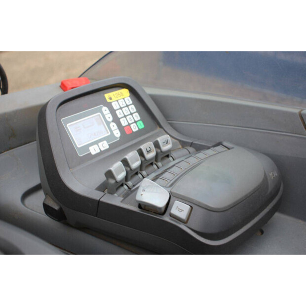 2017 تويوتا RRE180-45584031