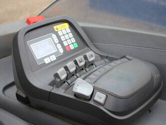 2017-toyota-rre180-1425214-45584031