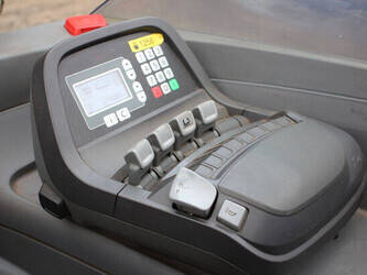 2017-toyota-rre180-1425216-45584090