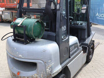 2005-nissan-ud02a25pq-1425217-45584098