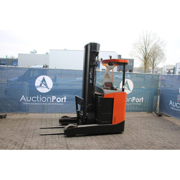 2010 BT RRE 200-45584130