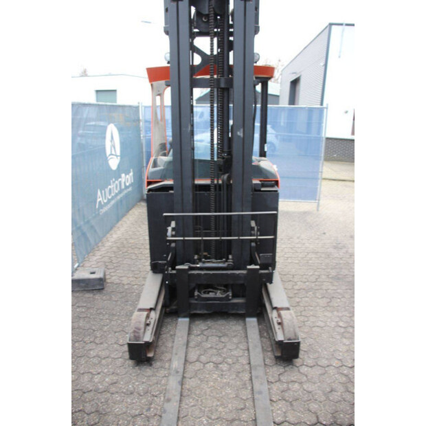 2010 BT RRE 200-45584136