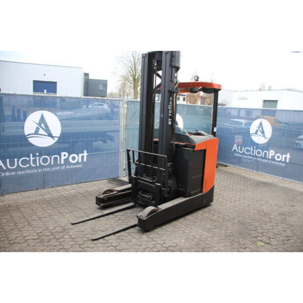 2010 BT RRE 200-45584137