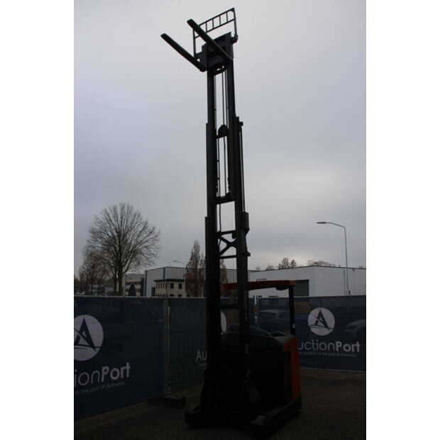 2010 بي تي RRE140-45584175