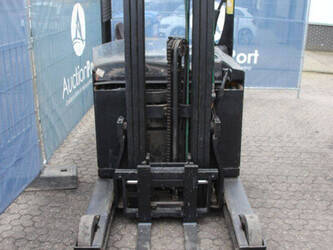 2007-yale-mr16-1425221-45584214