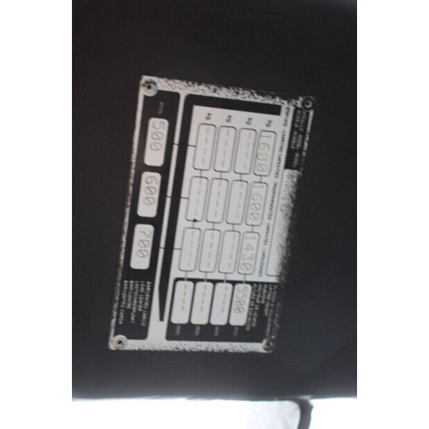 2007 يال MR16-45584227