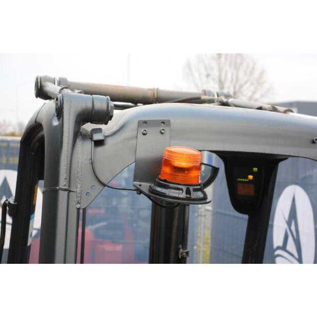 2017 Linde E16C-02-45584247