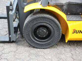 jungheinrich-tfg-320-1425225-45584334