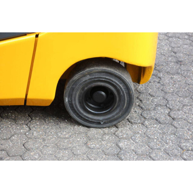 Jungheinrich TFG 320-45584336