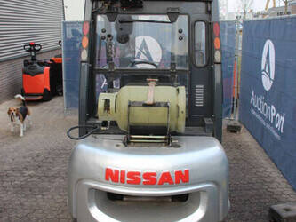 nissan-25-1425226-45584352