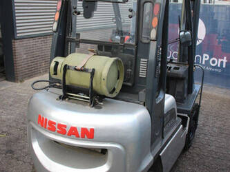 nissan-25-1425226-45584353