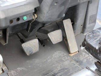 nissan-25-1425226-45584368