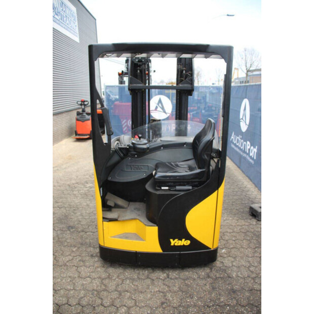 2008 Yale MR14-45584381