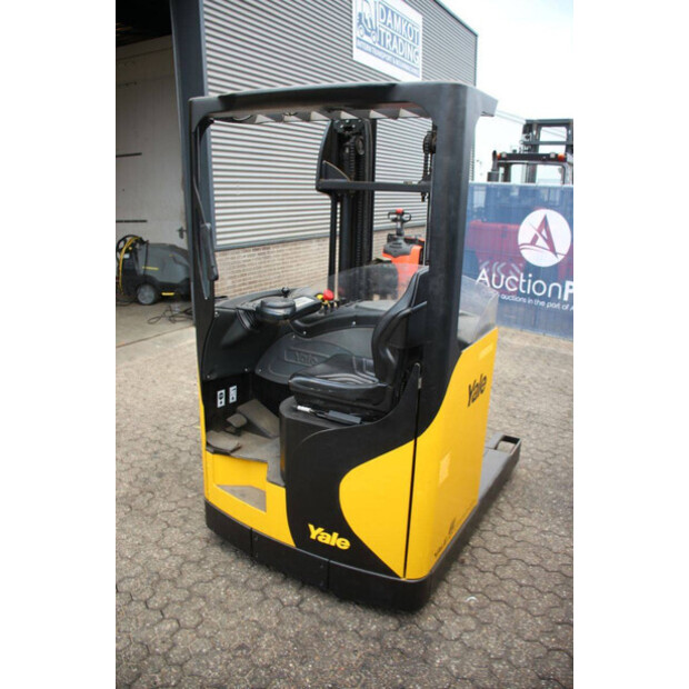 2008 Yale MR14-45584382