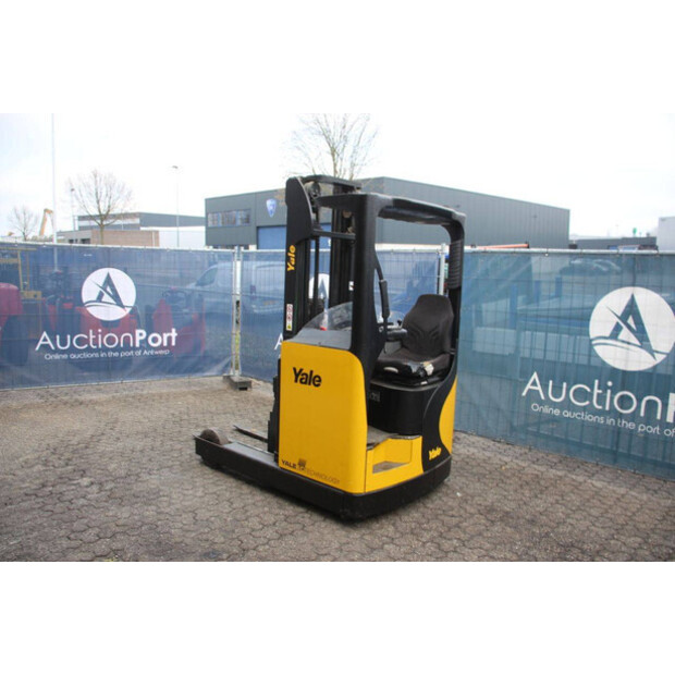 2009 Yale MR16-45584401