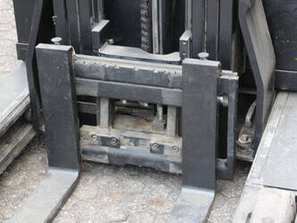 2009-yale-mr16-1425228-45584408