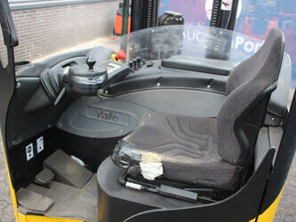 2009-yale-mr16-1425228-45584411