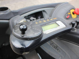 2009-yale-mr16-1425228-45584413