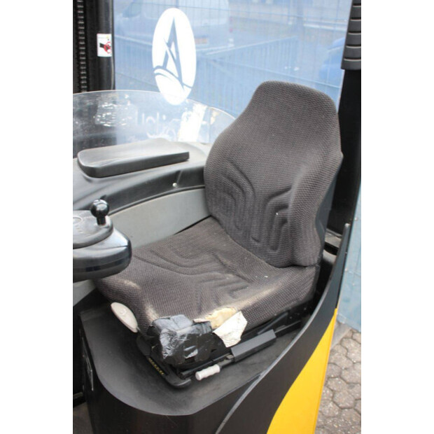 2009 Yale MR16-45584414