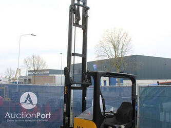 2009-yale-mr16-1425228-45584419