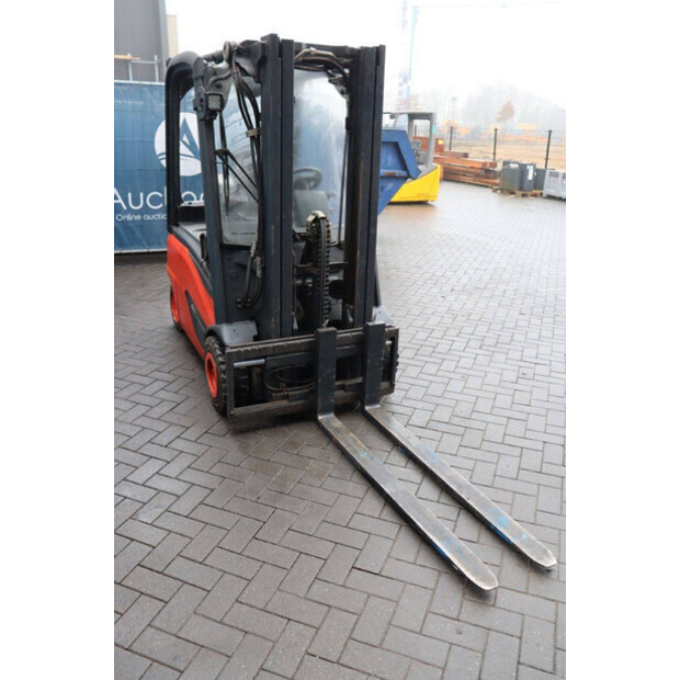 2015 ليندي E16P-02-45584470