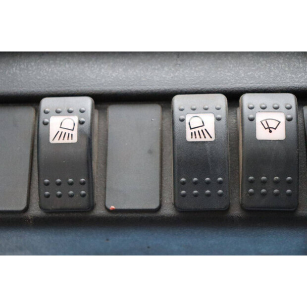 2015 ليندي E16P-02-45584498