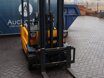 2004-jungheinrich-efg-320-1425231-45584512