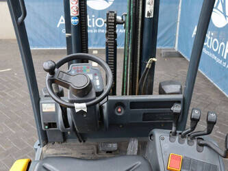 2004-jungheinrich-efg-320-1425231-45584524