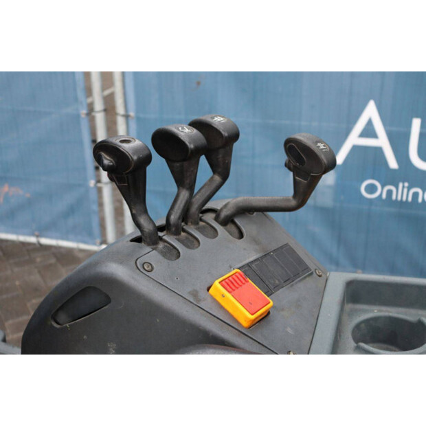 2004 جنجهينريتش EFG 320-45584531