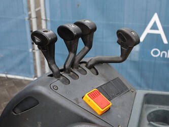 2004-jungheinrich-efg-320-1425231-45584531