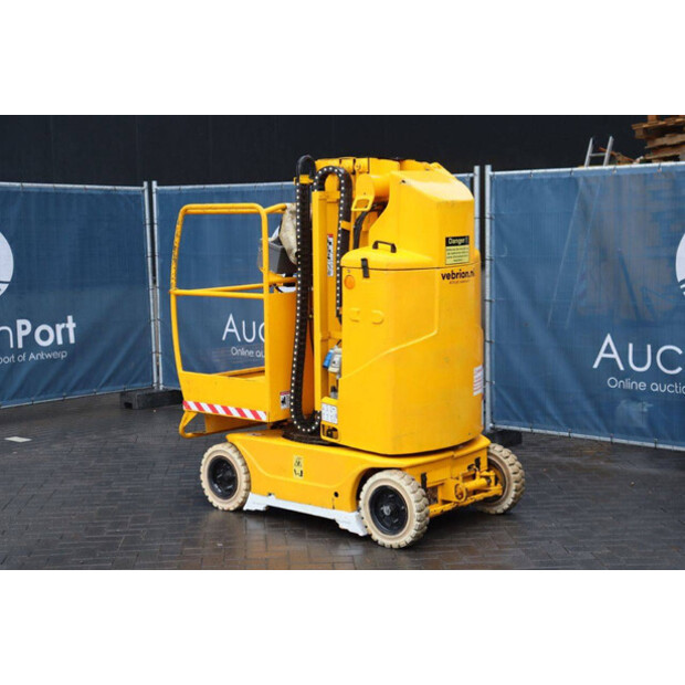 2004 جيه ال جي TOUCAN 800 A-45584547