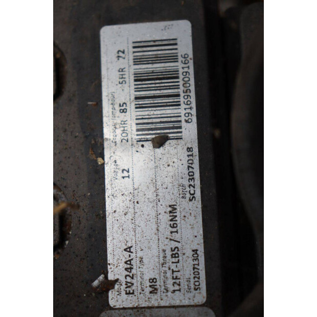 2004 جيه ال جي TOUCAN 800 A-45584558