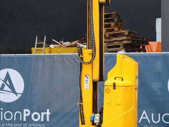 2004-jlg-toucan-800-a-45584567