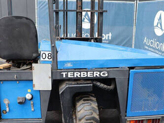 2009-moffet-re4-35-1350-1000-45584576