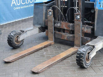 2009-moffet-re4-35-1350-1000-45584581