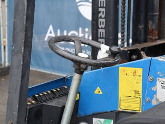 2009-moffet-re4-35-1350-1000-45584602