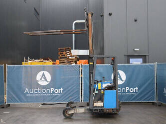 2009-moffet-re4-35-1350-1000-45584610