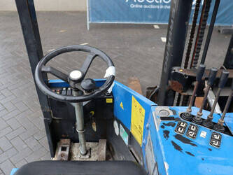 2009-moffet-re4-35-1350-1000-45584612